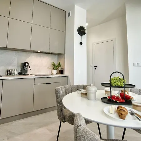 Black Goat 50 Apartment